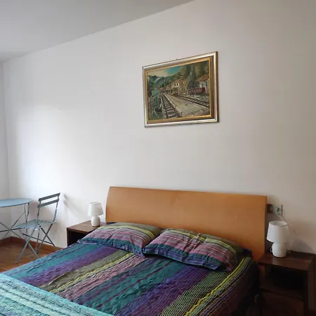 Guest house Aromatika, B&b,