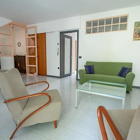 Πανσιόν Aromatika, B&b, Faenza