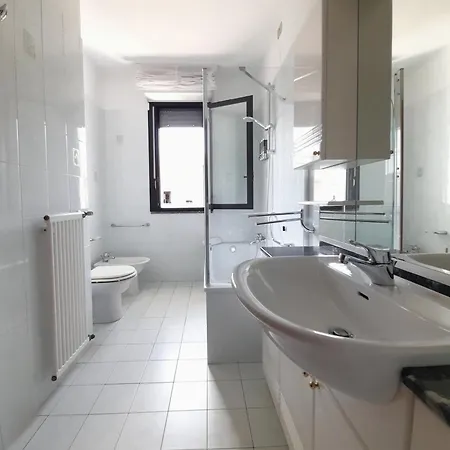 Πανσιόν Aromatika, B&b, 3*