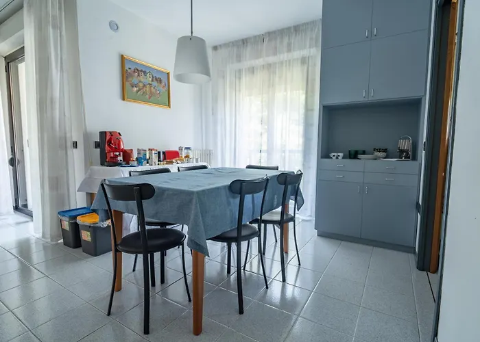 Aromatika, B&b, فينْتْسا